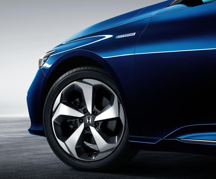 Колеса Honda Inspire Sport Hybrid 2018 года  (CN) (фото 3 из 6)